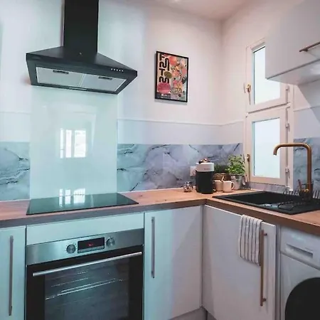 La 7 Urbain Apartament *